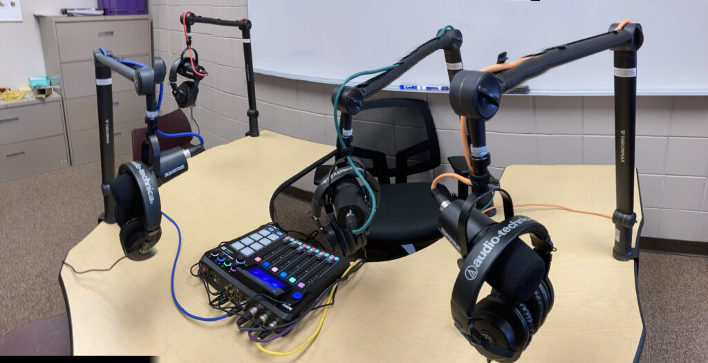 Podcast Class Welcomes Black Hawk Middle School PODCAST CLASS REAL